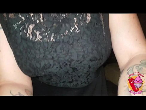 ❤️ Slutty stepister a 'toirt dha blowjob agus Spàinntis Porno  aig gd.hentaisea-com.ru