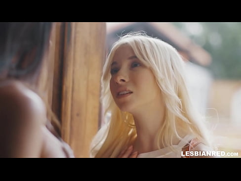❤️ Nighean a 'tighinn dhachaigh beagan mhìosan an dèidh sin agus a' crìochnachadh suas ag ithe a h-stepmom's pussy Porno  aig gd.hentaisea-com.ru